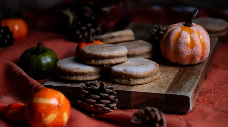 Pumpkin Spice Welsh Cakes - Autumn in Wales