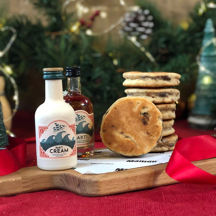 Barti Spiced Rum and Welsh Cakes Gift Box